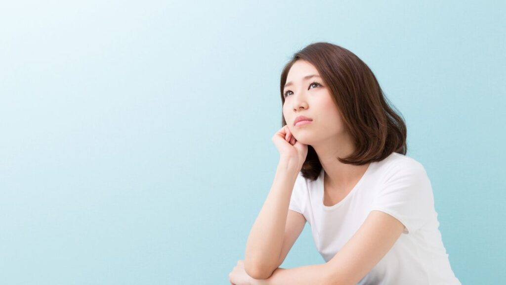 女性_悩む